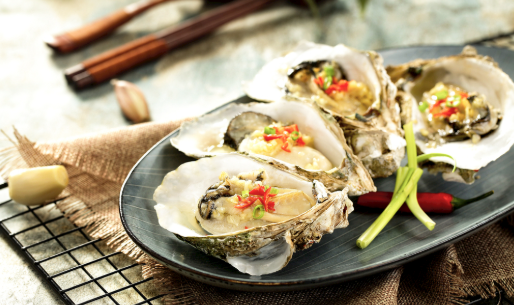 夜市美食新宠：蒜香烤生蚝热销指南2023(图2)